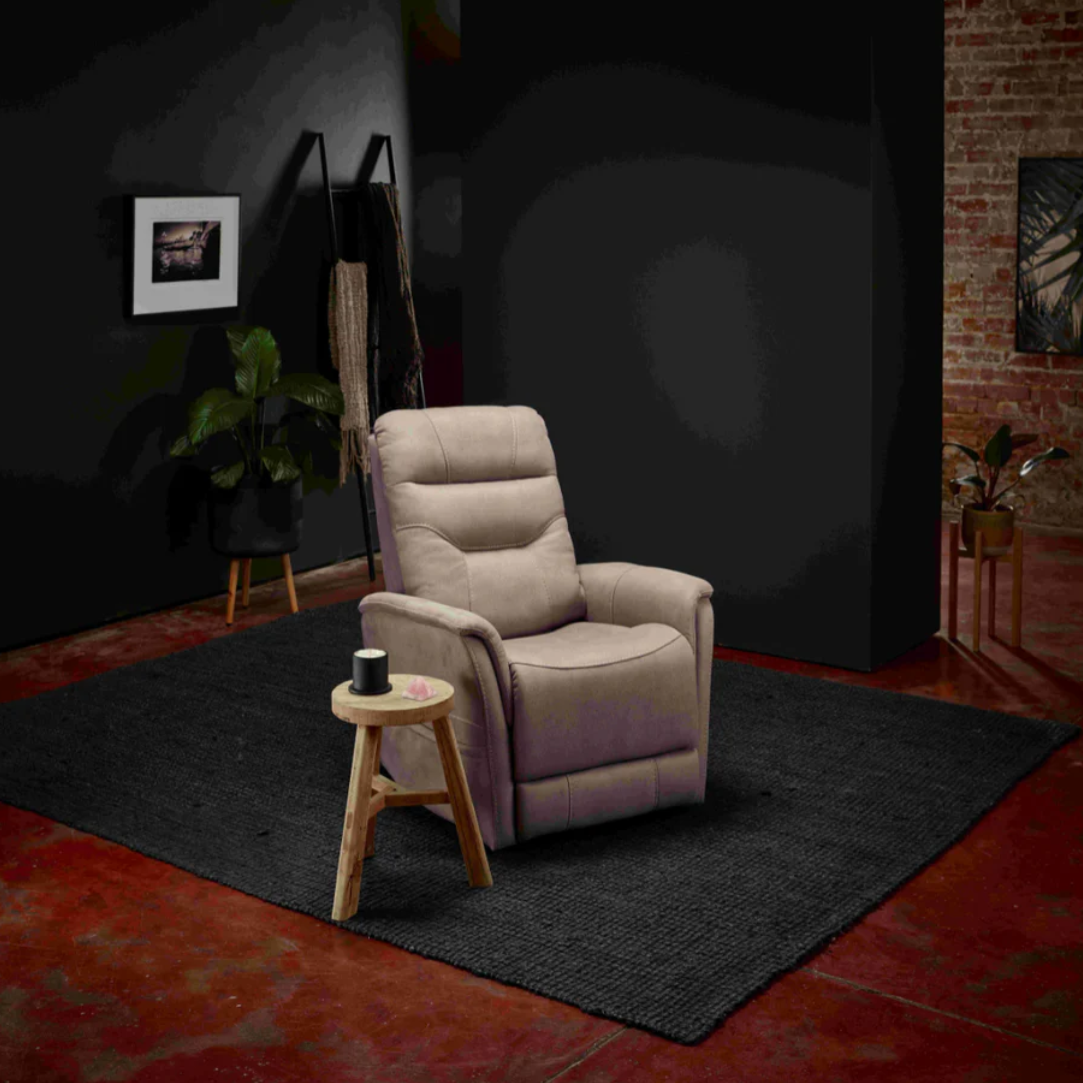 Theorem Lift Chair- Ludlow